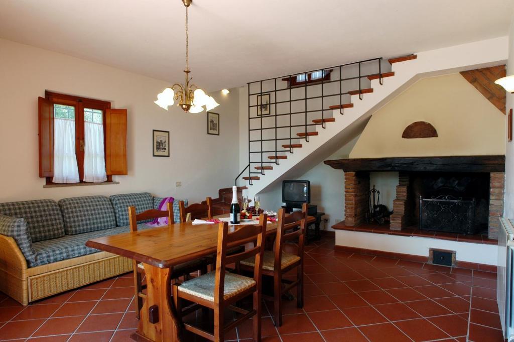 La Valle Appartamenti Per Vacanze Montaione Zimmer foto